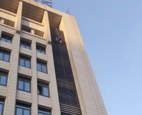合肥高楼外墙清洗 匠心如初，焕新城市天际线